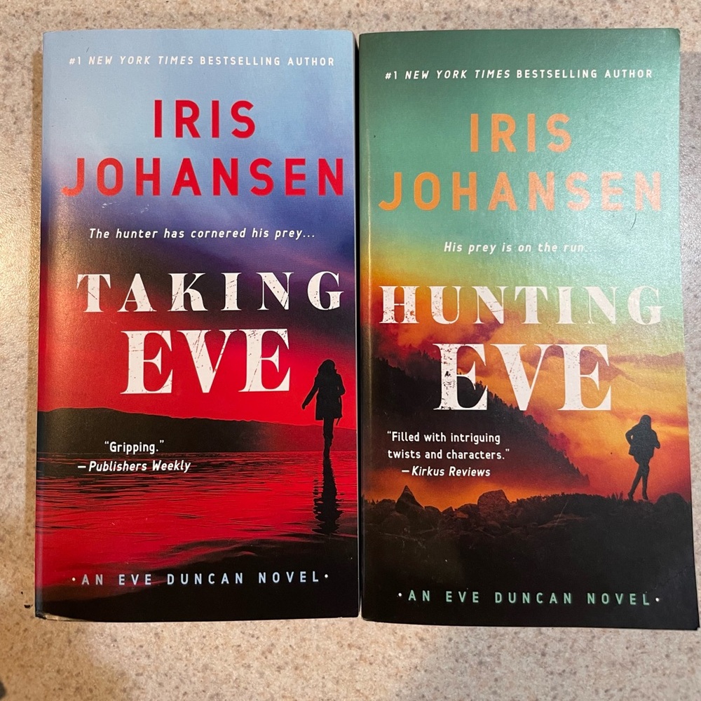 Iris Johansen Book Set‎ - Taking Eve & Hunting Eve